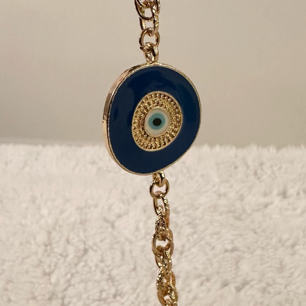 NWOT Gold Tone, Blue Eye Bracelet - Picture 3 of 7